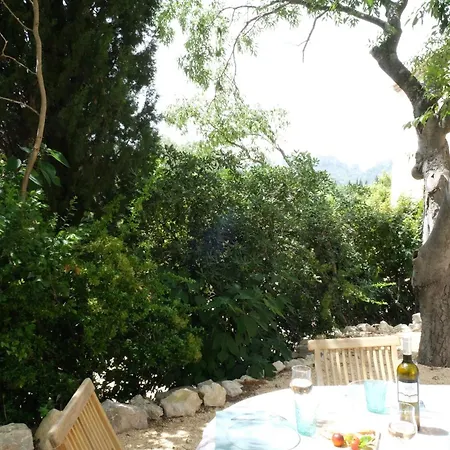 Alpilles Villa: Private Pool & Panoramic Views Villa Les Baux-de-Provence